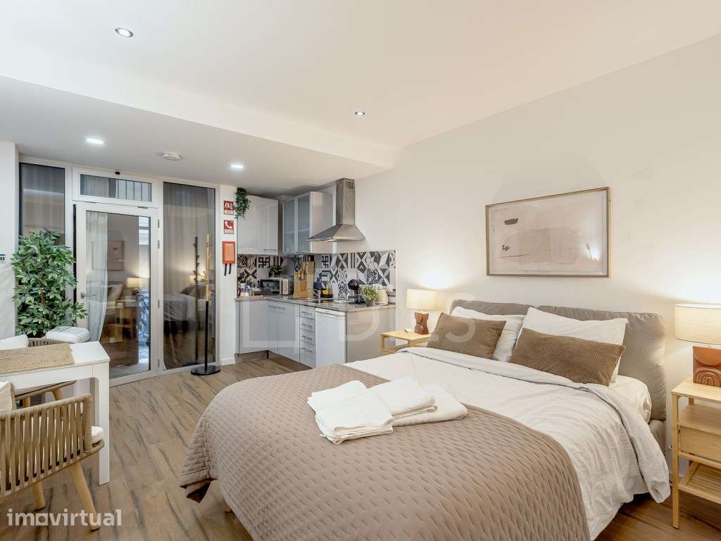Apartamento T1 convertido em dois estúdios no Cais do Sodré - Grande imagem: 4/20