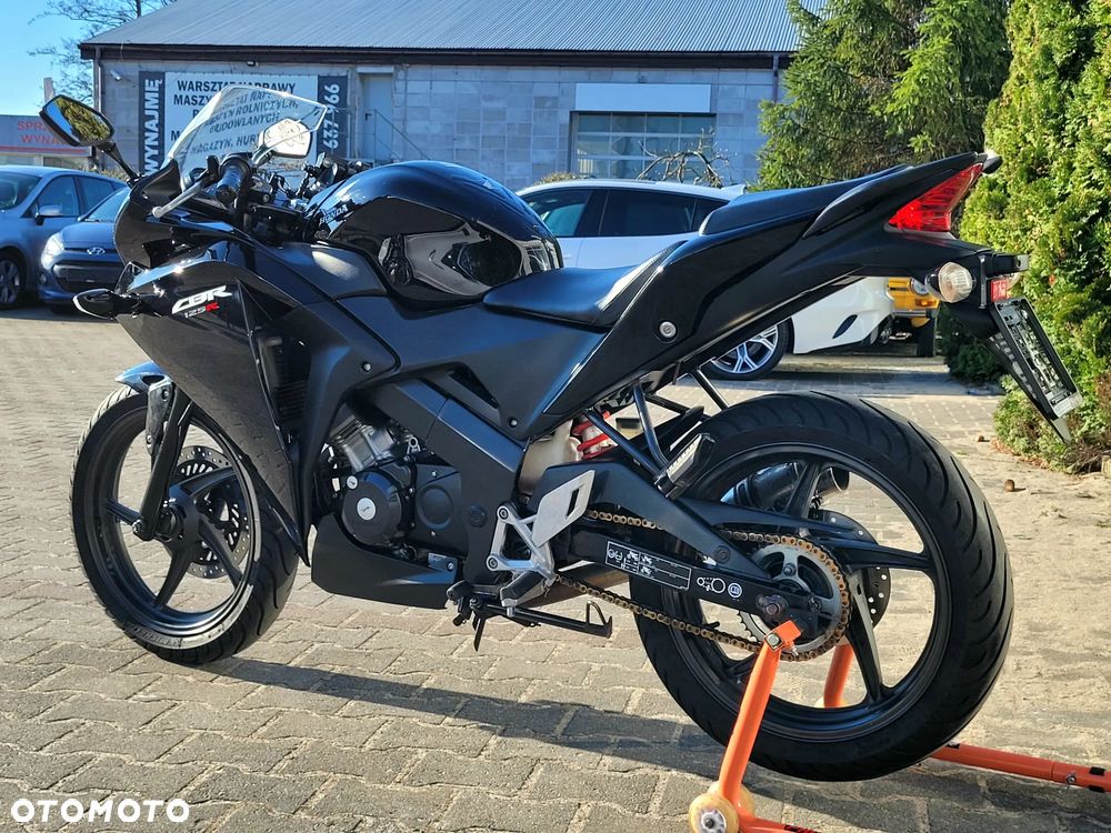 Honda CBR - 7