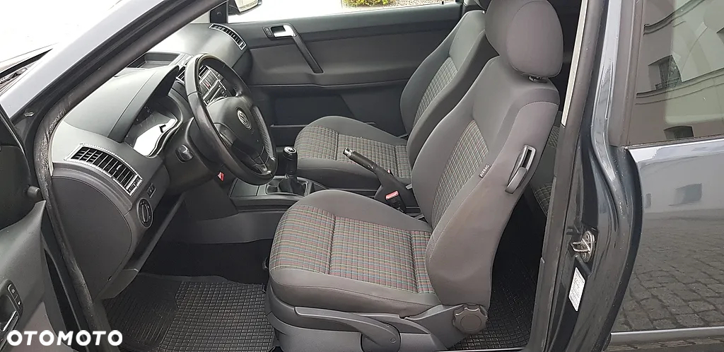 Volkswagen Polo 1.2 Comfortline - 9