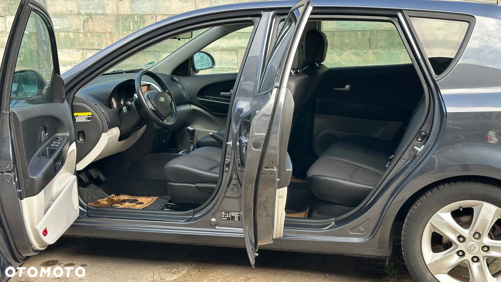 Kia Ceed 1.4 Comfort + - 19