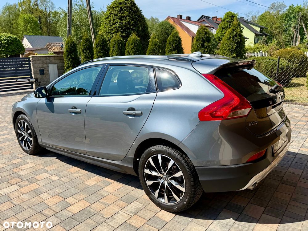 Volvo V40 Cross Country D3 Geartronic Momentum - 3