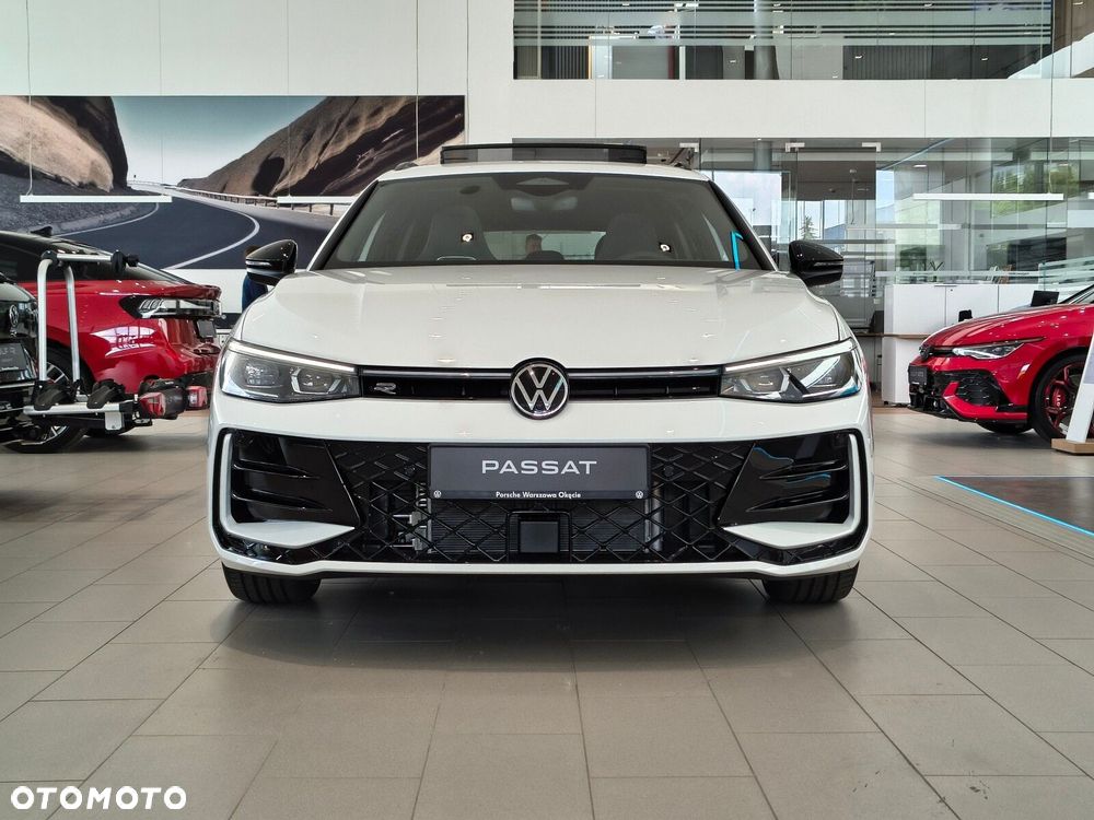 Volkswagen Passat Variant 2.0 TSI R-Line Plus DSG - 3