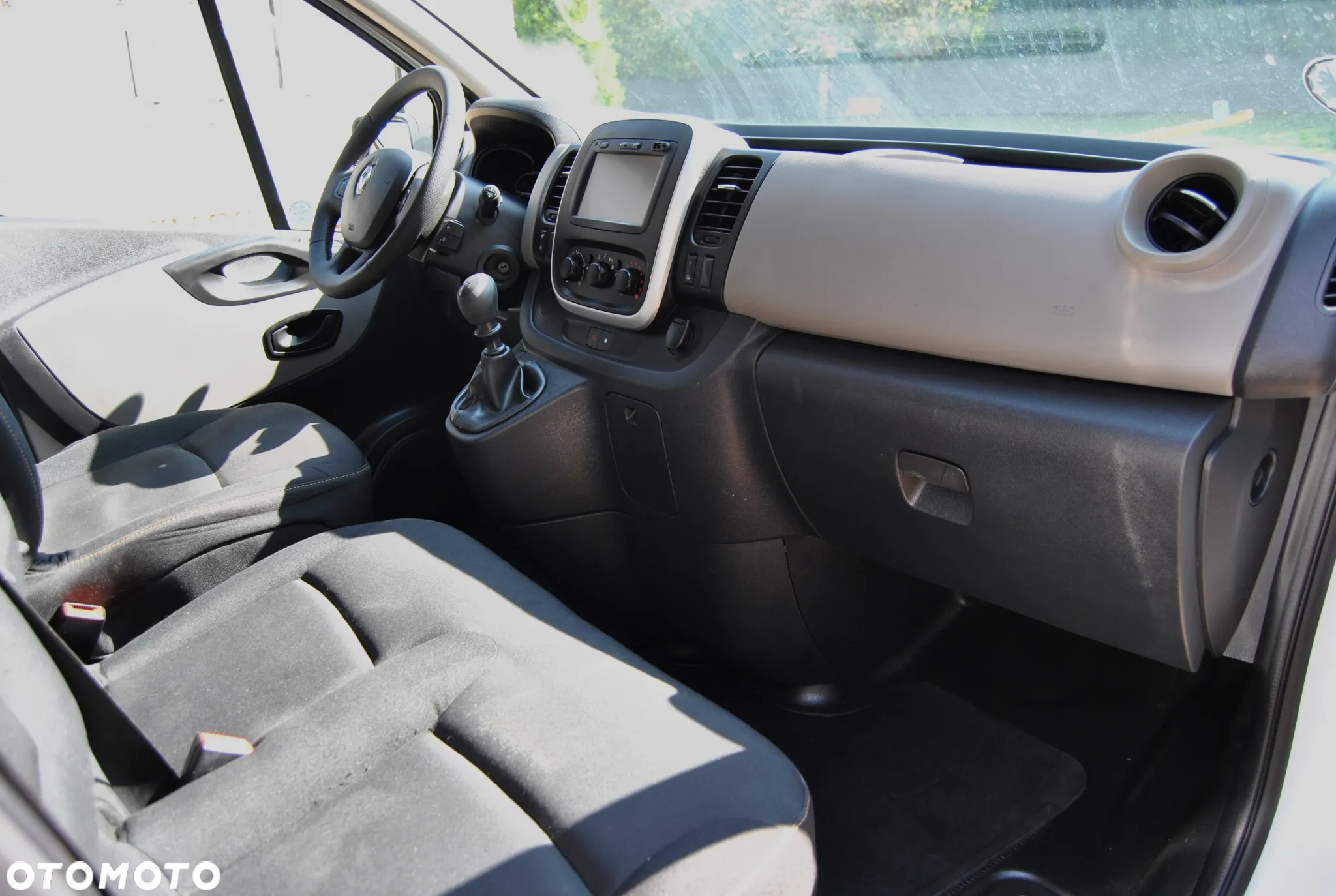 Renault Trafic - 6