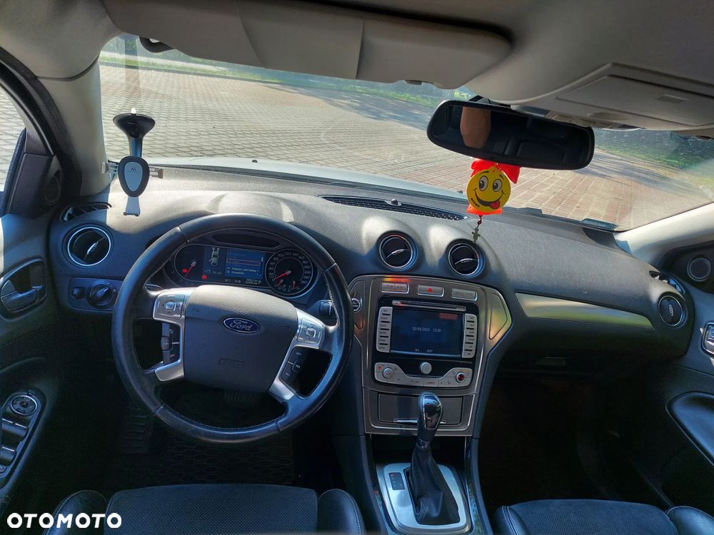 Ford Mondeo - 17