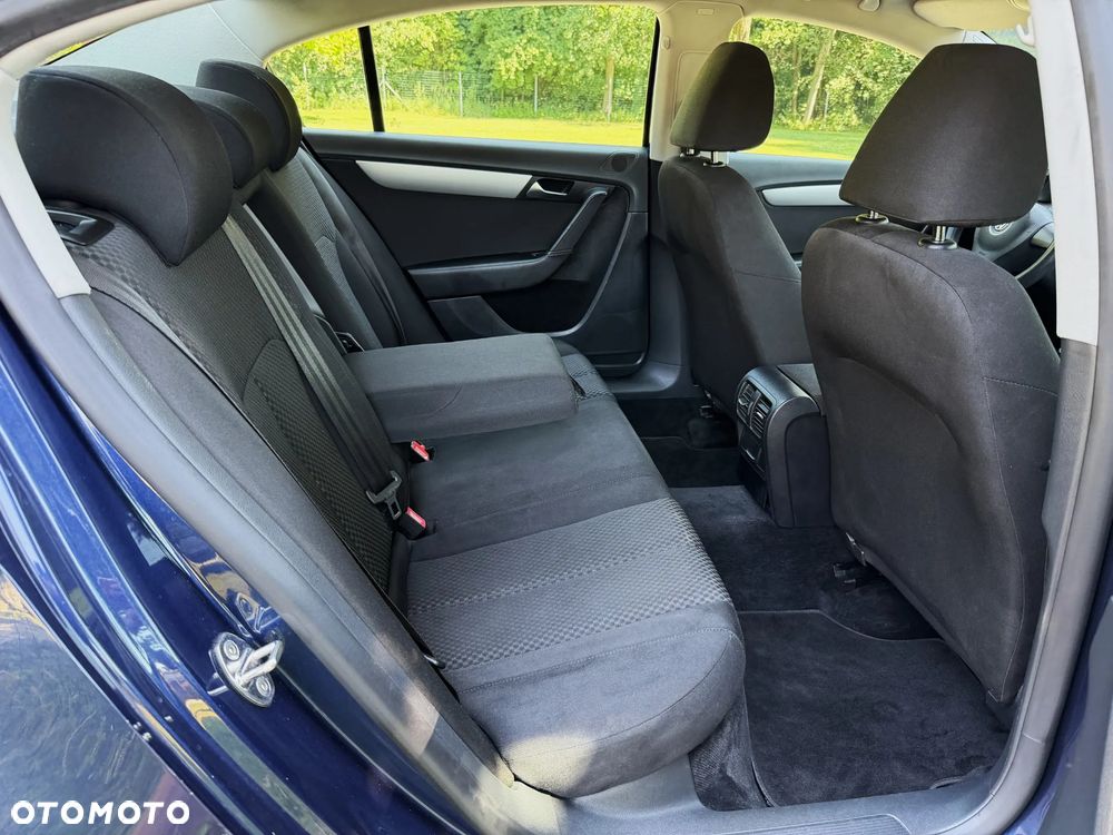 Volkswagen Passat 1.4 TSI BlueMotion Technology Comfortline - 20