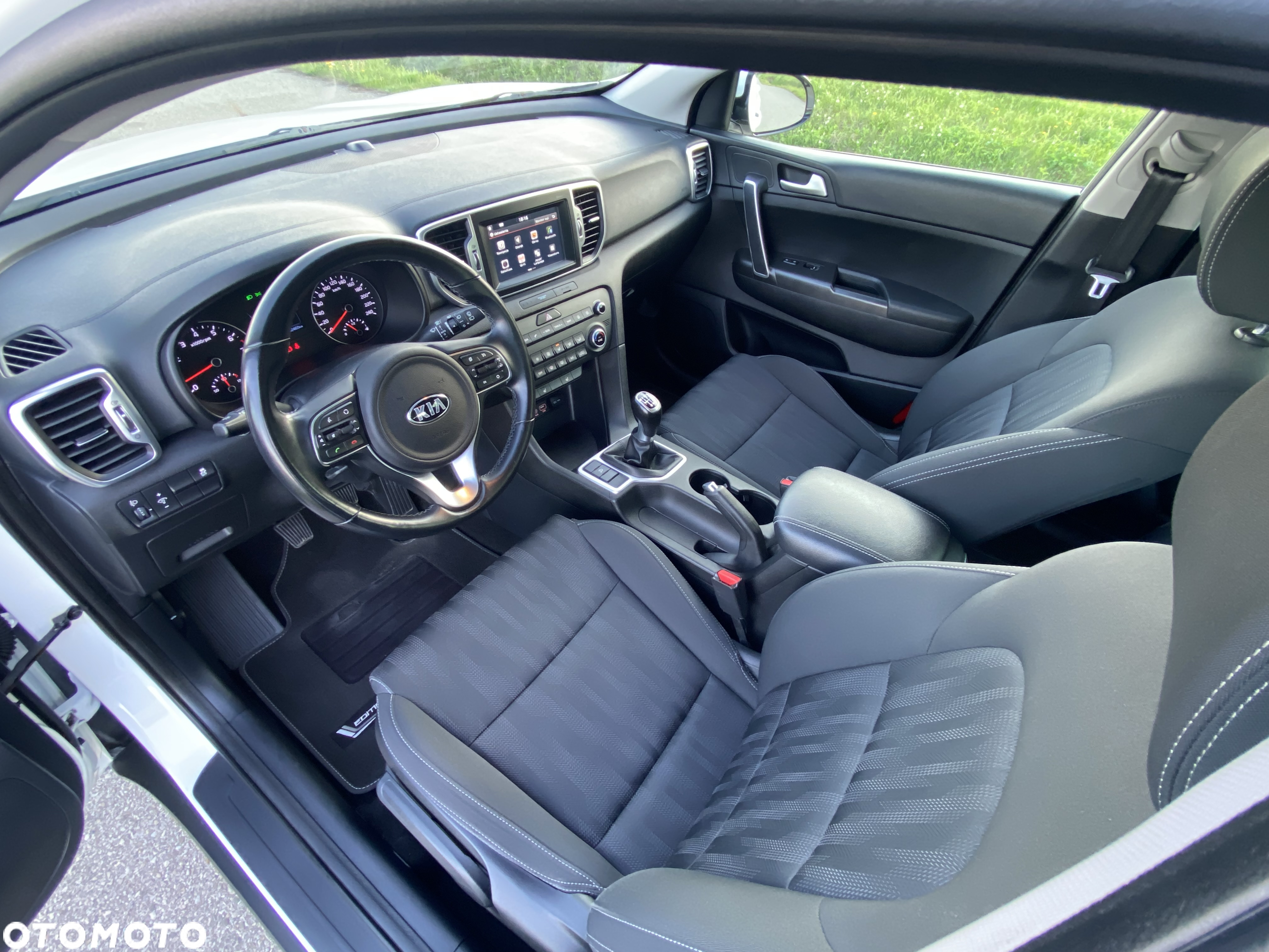 Kia Sportage - 16