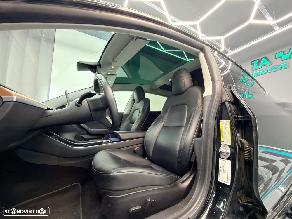 Tesla Model 3 Long-Range Dual Motor AWD - 23