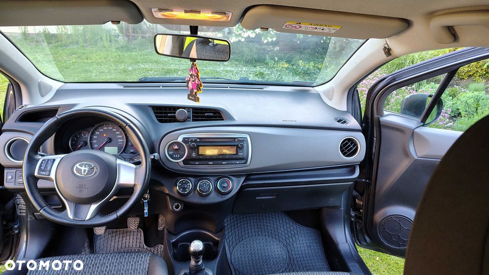 Toyota Yaris - 8