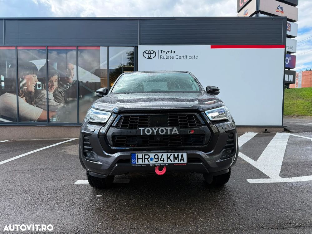 Toyota Hilux 2.8D 204CP 4x4 Double Cab AT GR Sport - 2