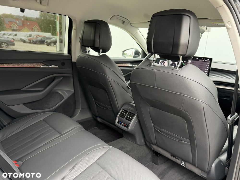 Skoda Superb 2.0 TDI SCR L&K DSG - 26