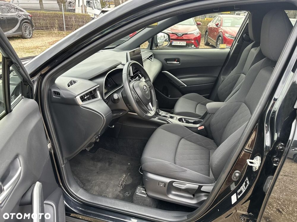 Toyota Corolla Cross - 12