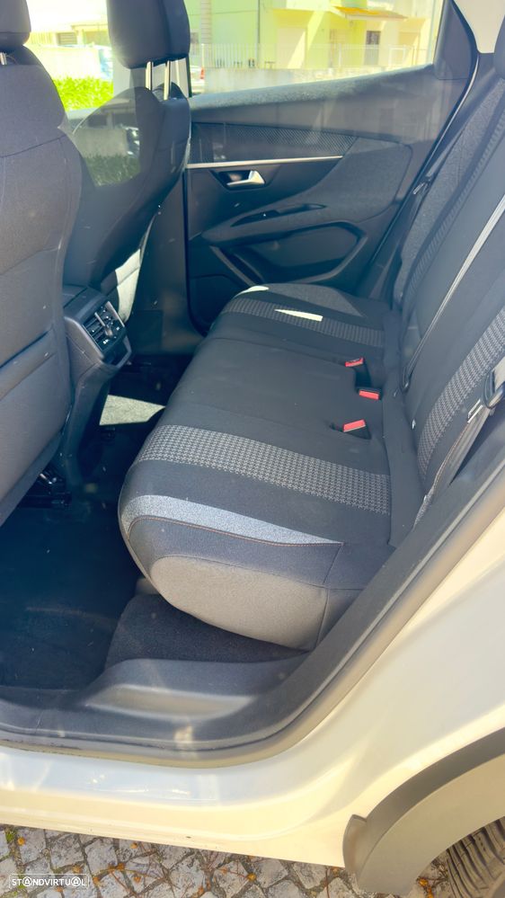 Peugeot 3008 PureTech 130 Stop & Start GPF Active Business-Pack - 18