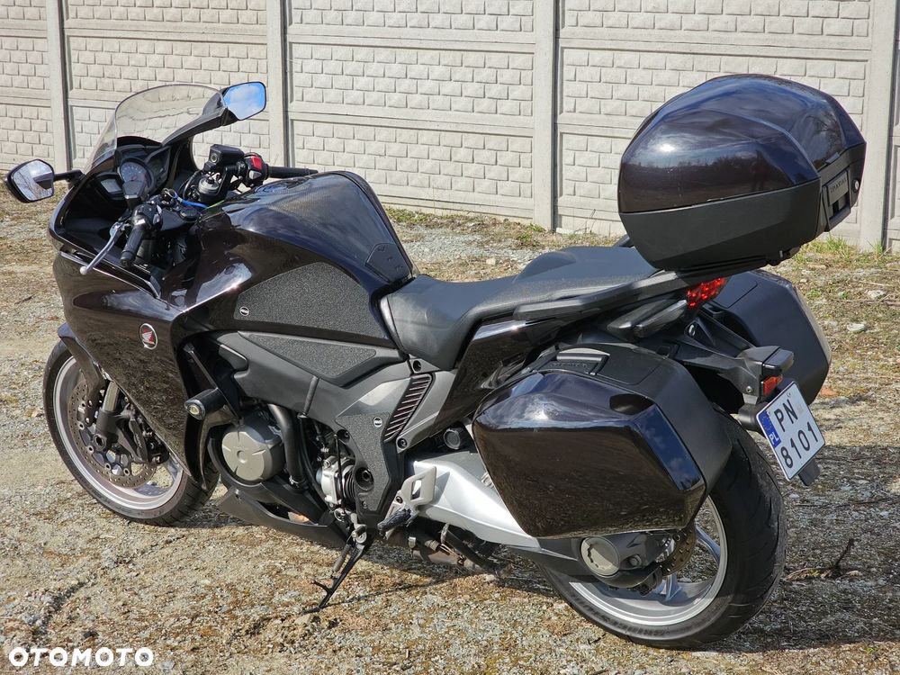 Honda VFR - 7