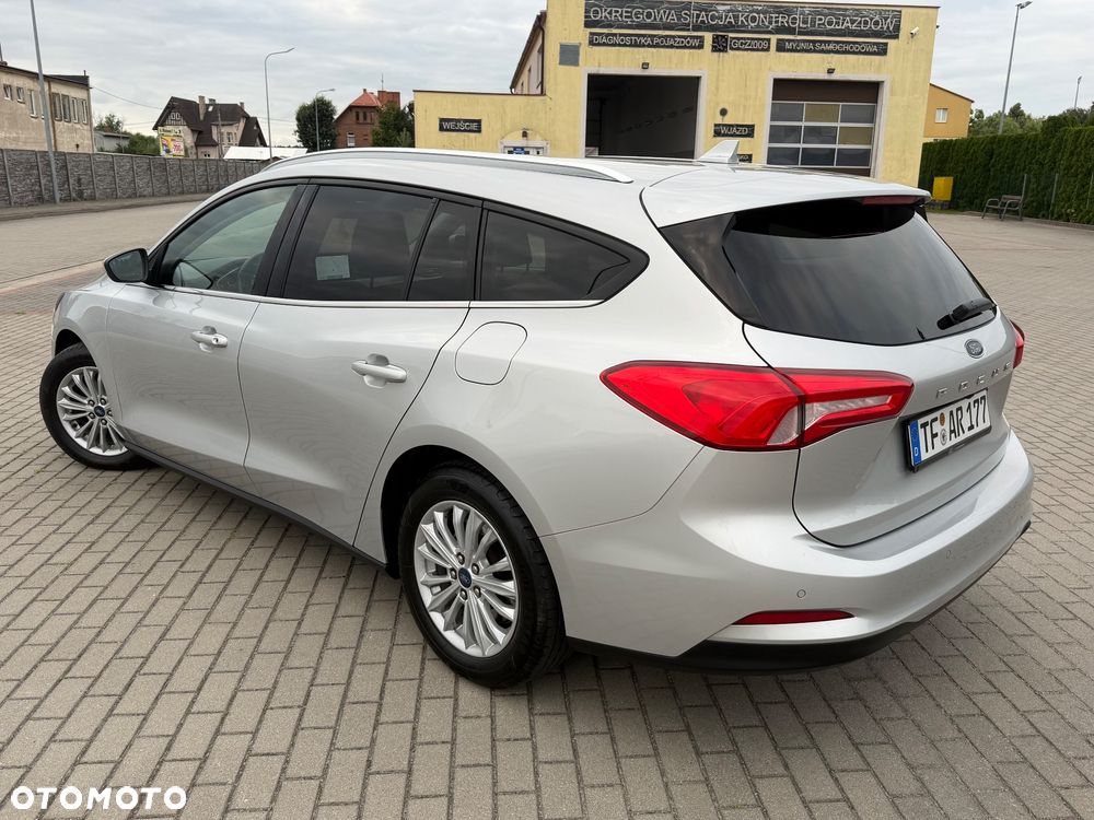 Ford Focus 2.0 EcoBlue Titanium Business - 16