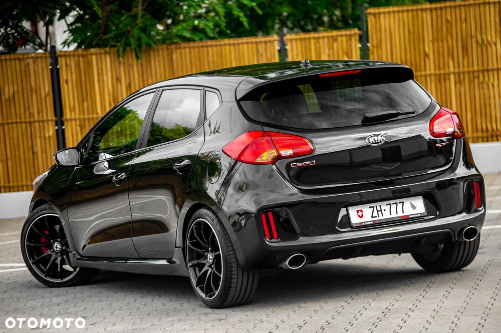 Kia Ceed 1.6 T-GDI GT-Challenge - 11