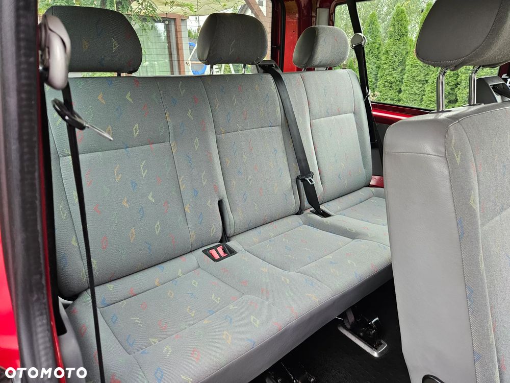 Volkswagen Transporter T5 Doka Kurz Trendline - 11
