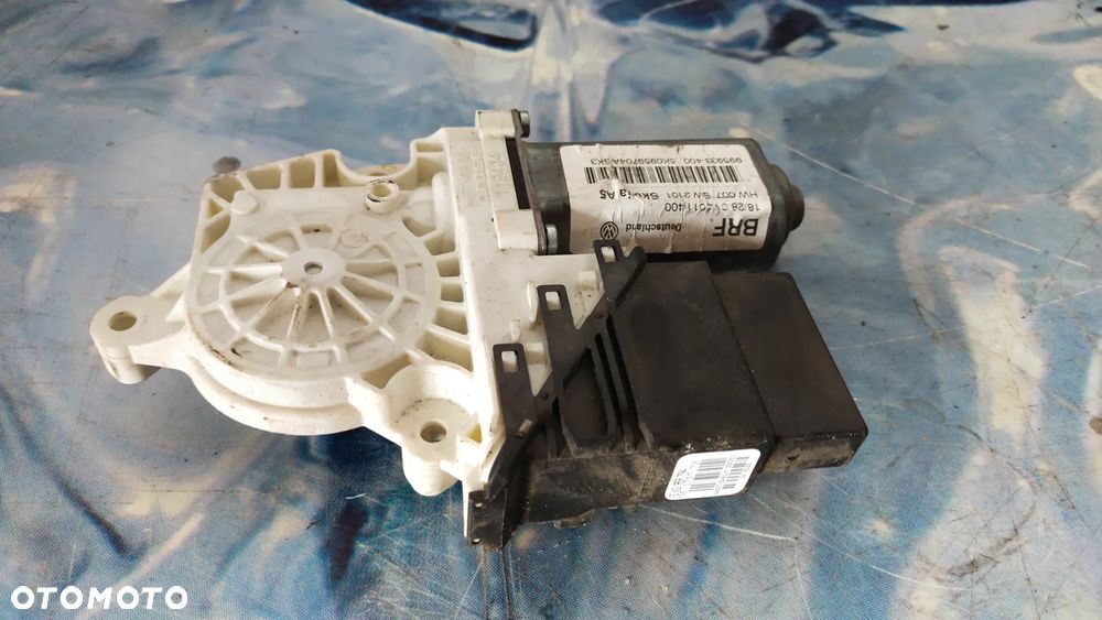 HW007SW2101 SILNICZEK WYCIERACZEK VW - 1