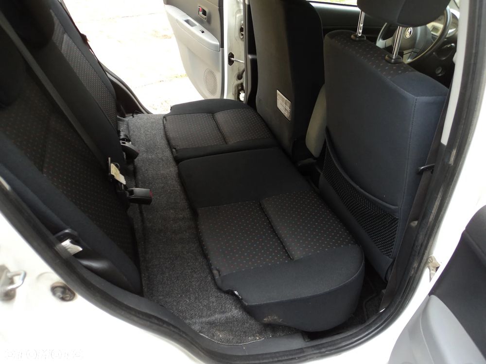 Subaru Justy - 12