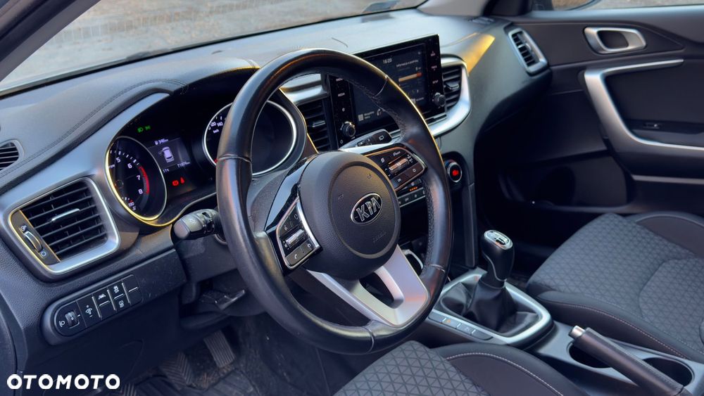 Kia Ceed 1.4 T-GDI M - 5