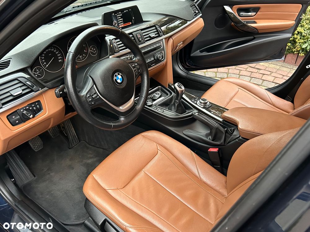 BMW Seria 3 318d Blue Performance Luxury Line - 25