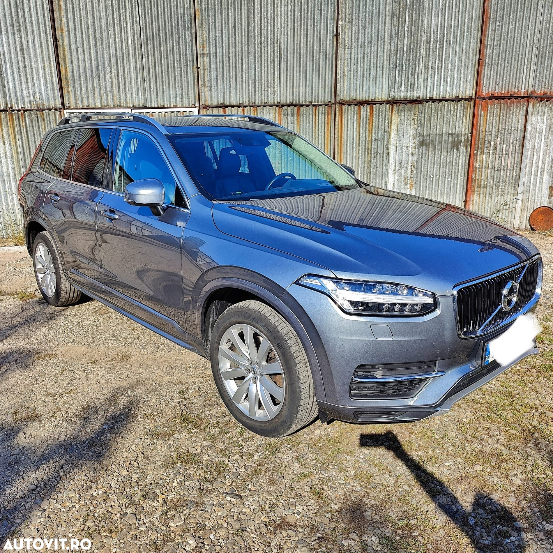 Volvo XC 90 D5 AWD Momentum - 10