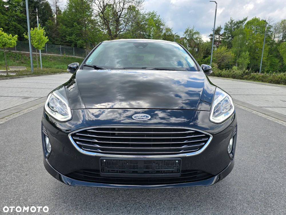 Ford Fiesta 1.1 S&S TITANIUM - 32
