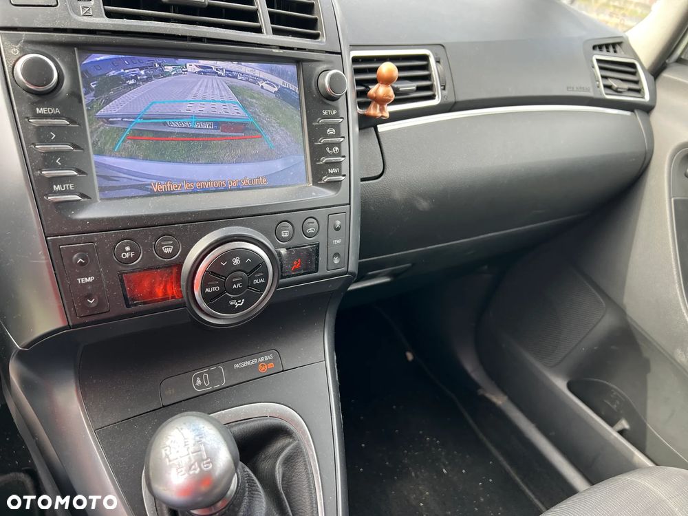 Toyota Verso 1.6 D-4D 5-Sitzer Start/Stop Comfort - 9