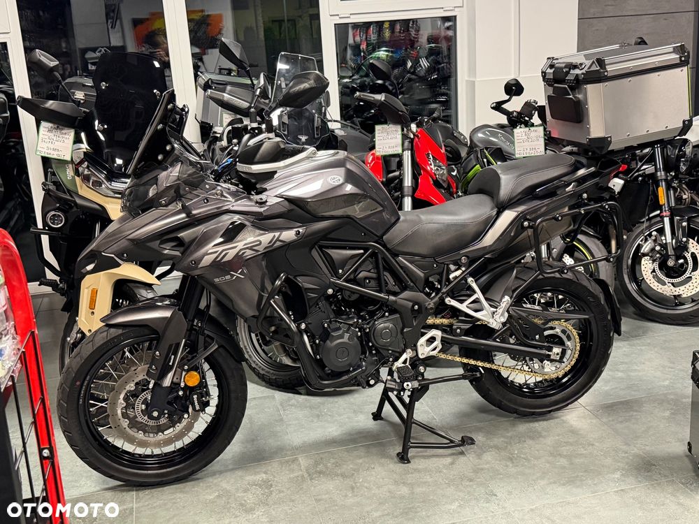 Benelli TRK 502X - 26