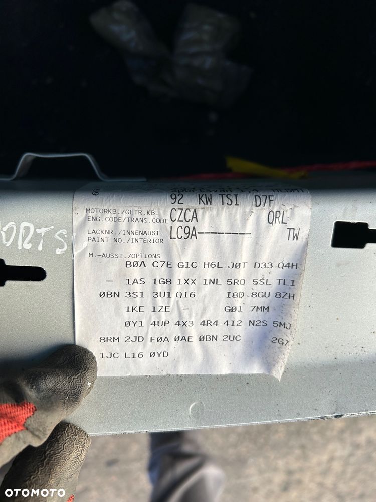 Volkswagen  Sportsvan klapa bagażnika LC9A - 5