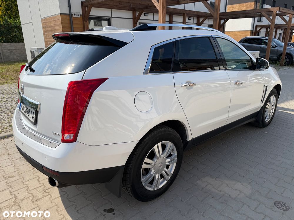 Cadillac SRX - 34