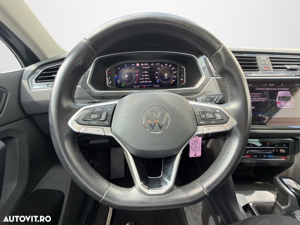 Volkswagen Tiguan - 14