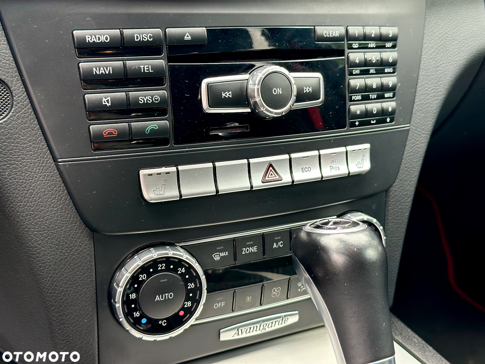 Mercedes-Benz Klasa C 250 T (BlueEFFICIENCY) 7G-TRONIC Avantgarde - 9