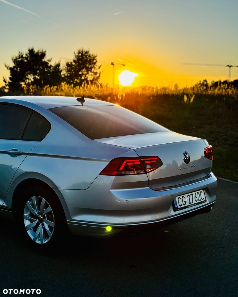 Volkswagen Passat 1.5 TSI EVO Essence - 11