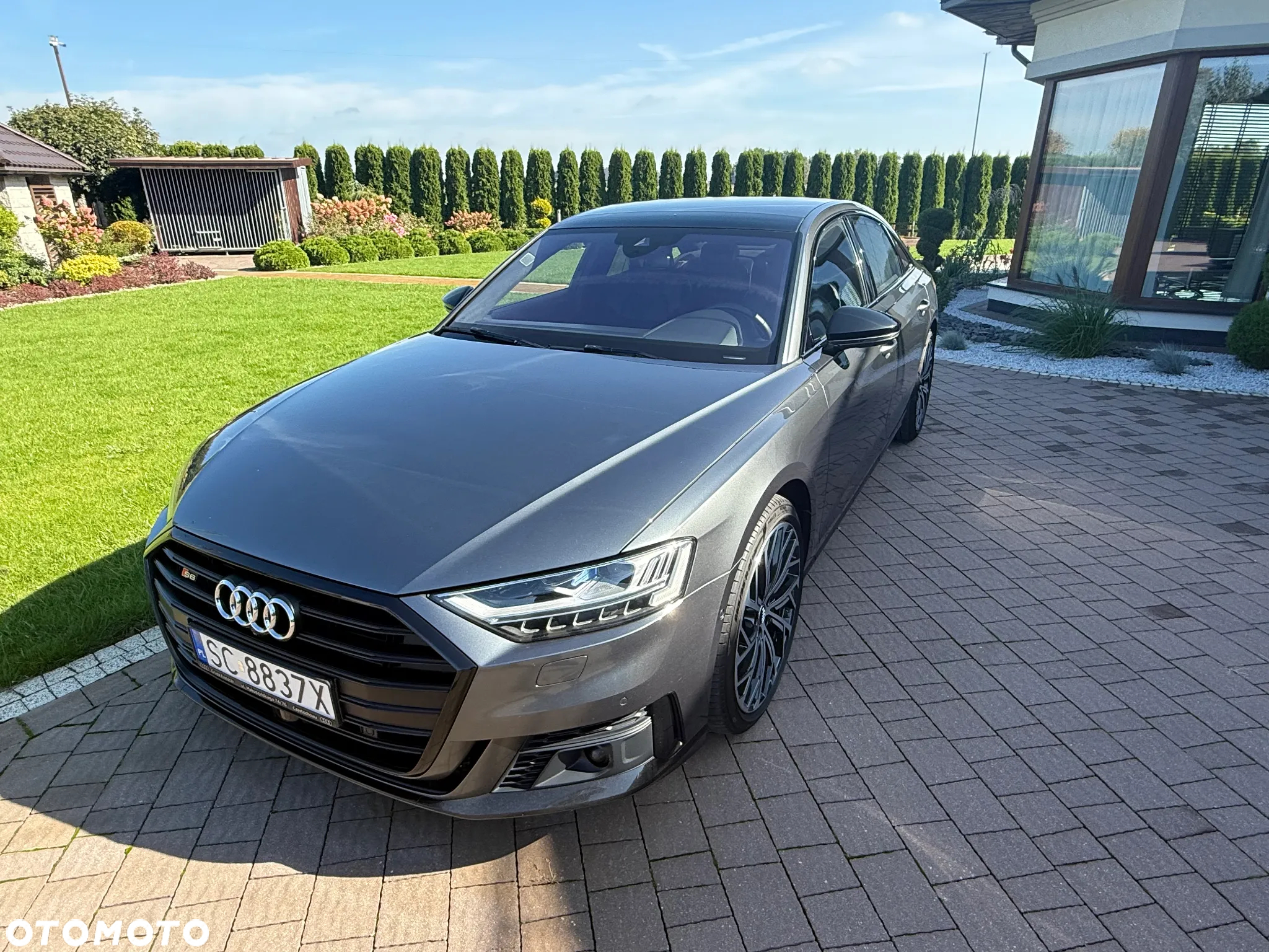 Audi A8 - 8