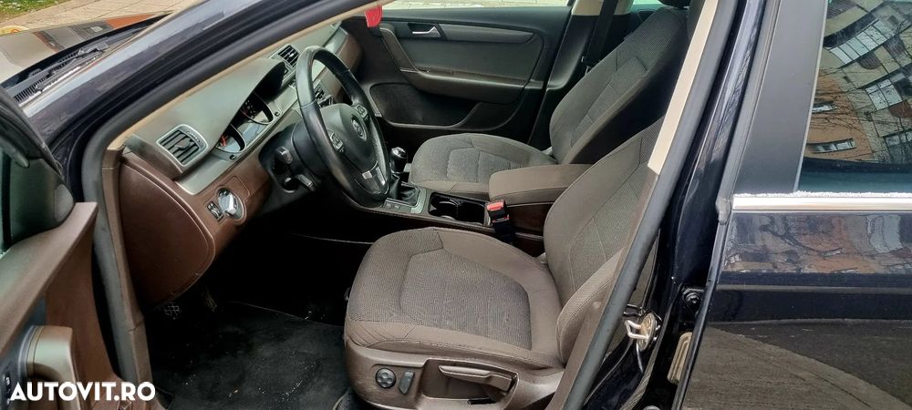 Volkswagen Passat 1.6 TDI BlueMotion - 9