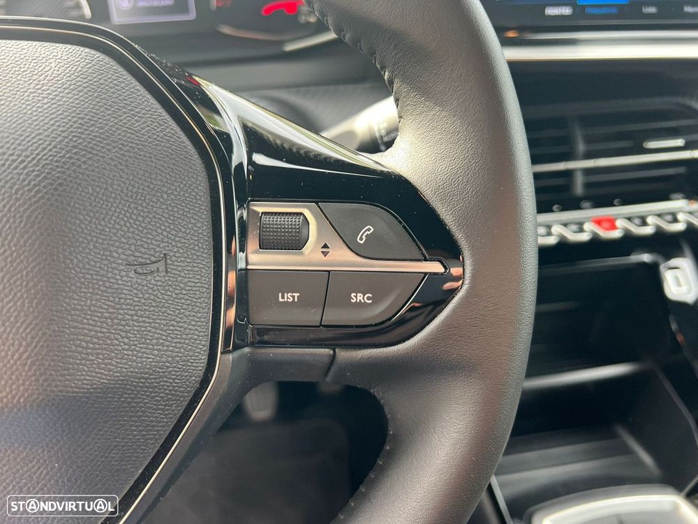 Peugeot 2008 1.2 PureTech Active - 18