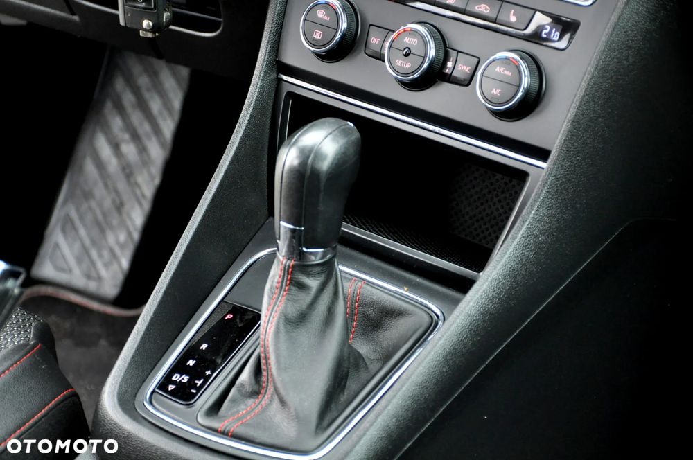Seat Leon 2.0 TDI DPF DSG FR - 37