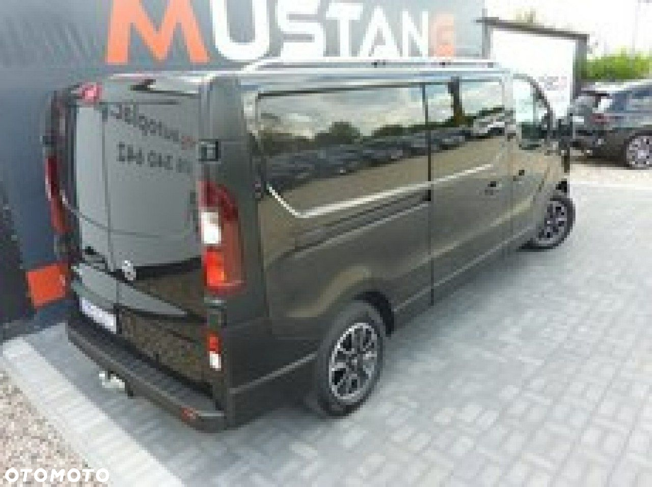 Nissan NV300 - 8