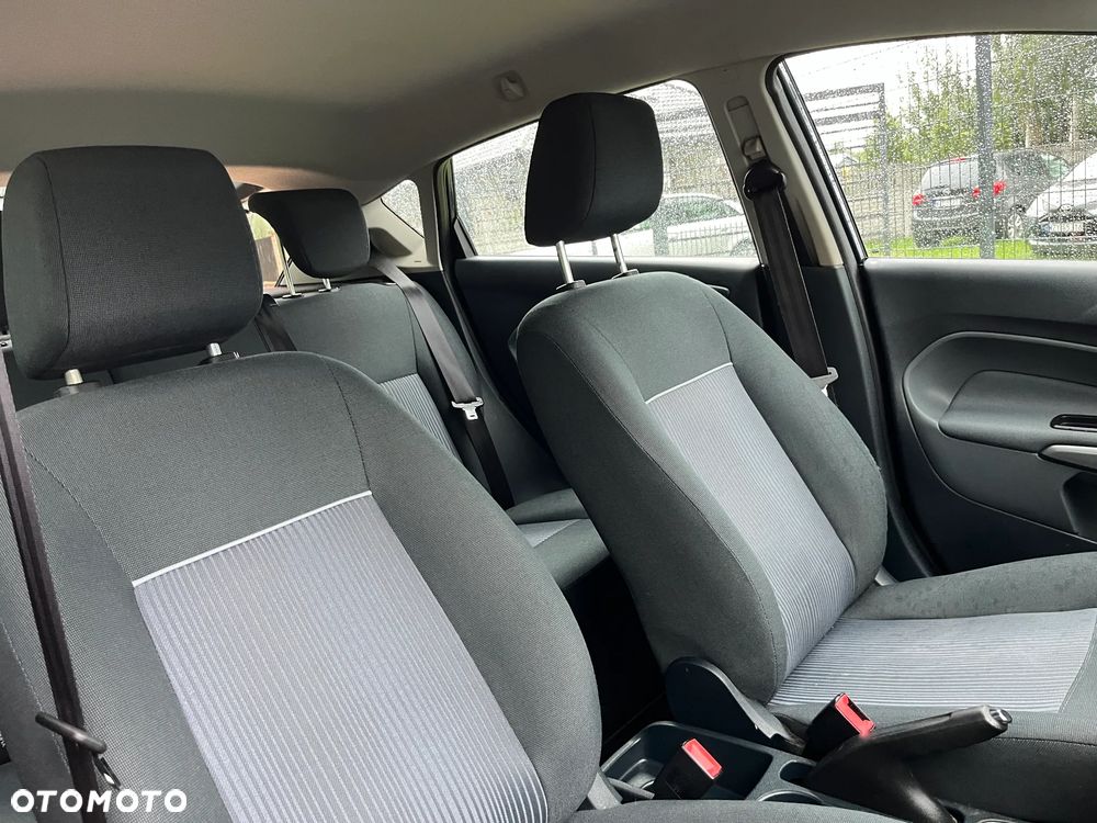 Ford Fiesta 1.25 Celebration - 17