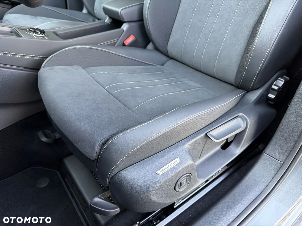 Volkswagen T-Roc 1.5 eTSI Style DSG - 13