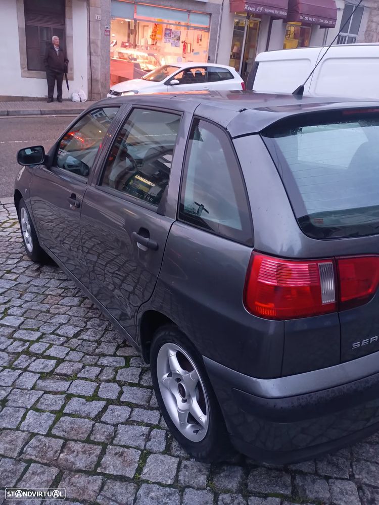 SEAT Ibiza - 2