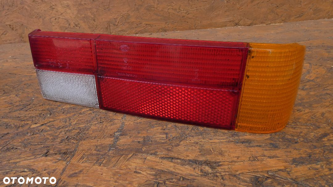 BMW E24 LAMPA PRAWY TYŁ KOMPLETNA - 8