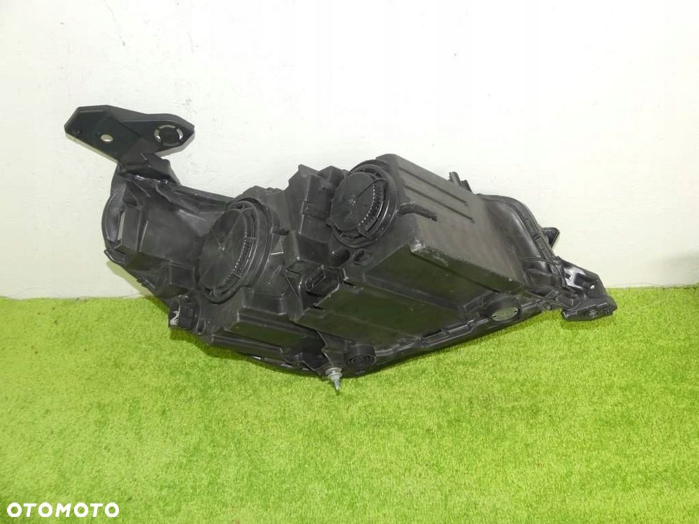 lampa przód lewa opel corsa f 19r- Ładna - 4