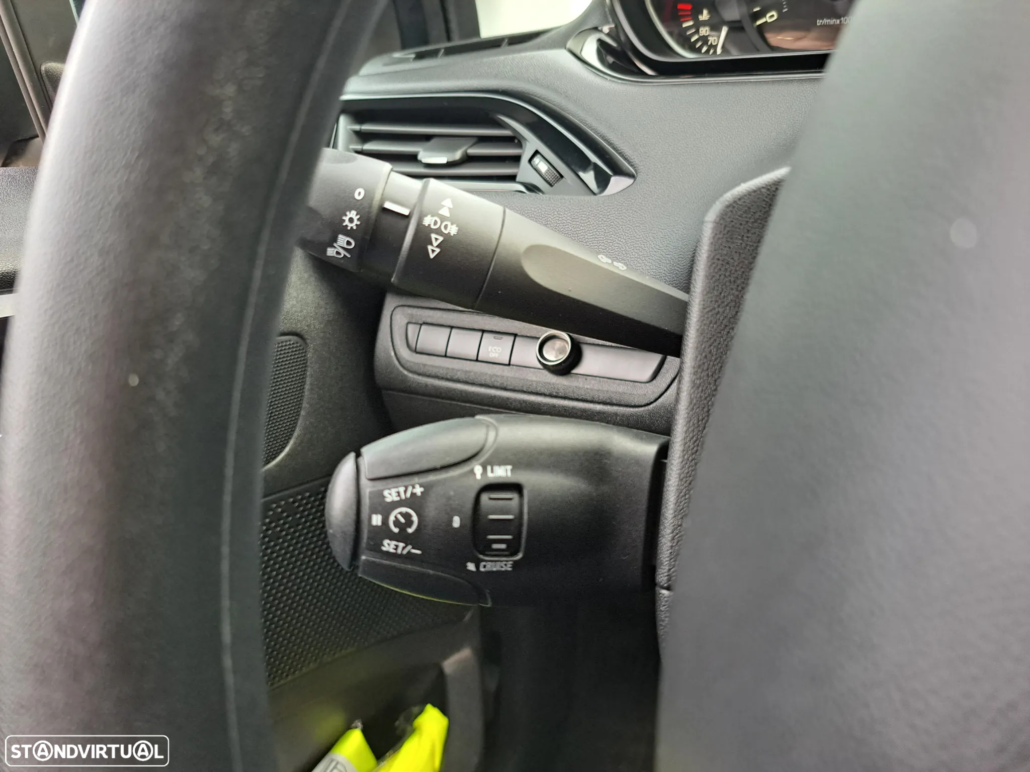 Peugeot 208 1.6 BlueHDi Active - 16