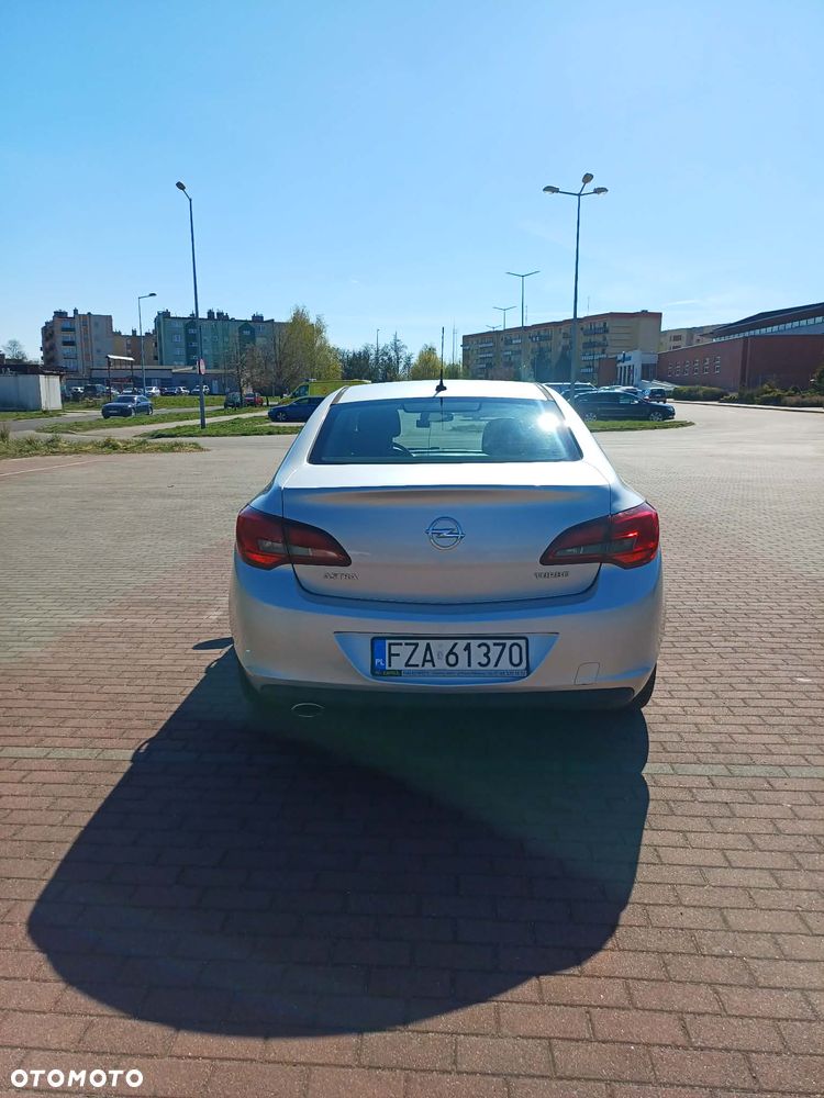 Opel Astra 1.4 T Active - 4