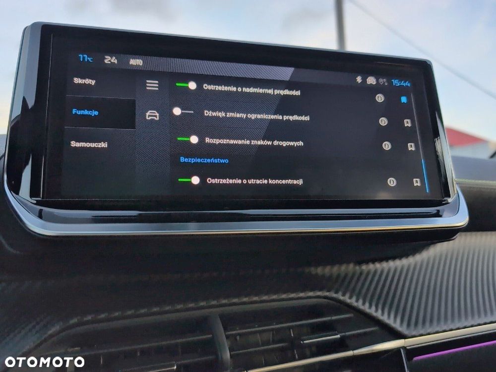 Peugeot 208 1.2 mHEV GT - 22