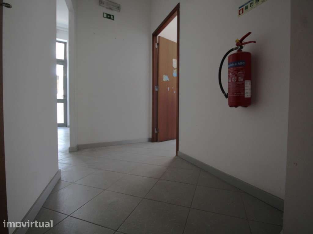 Loja c/200m2 - Grande imagem: 5/19