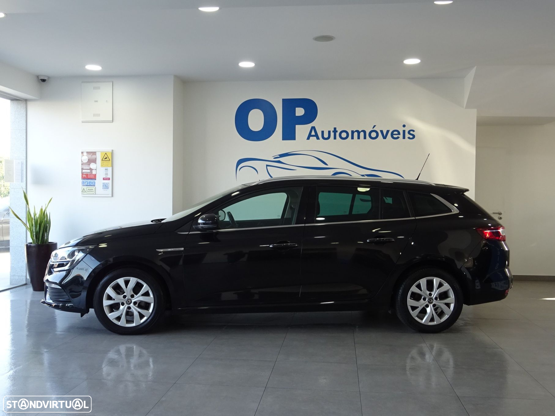 Renault Mégane Sport Tourer 1.5 Blue dCi Limited - 3