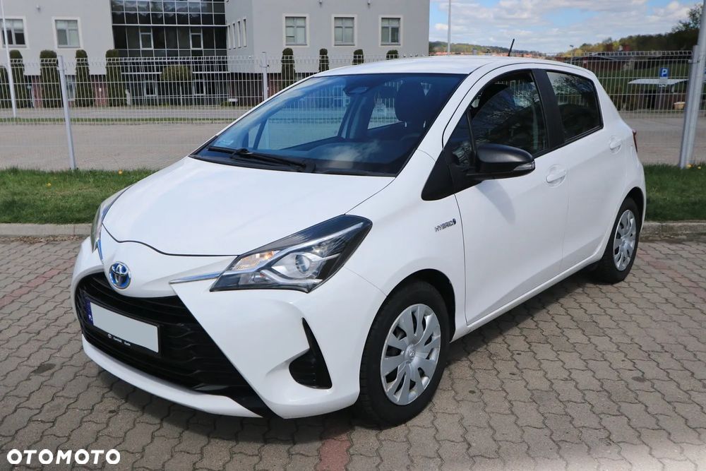 Toyota Yaris Hybrid 100 Active EU6
