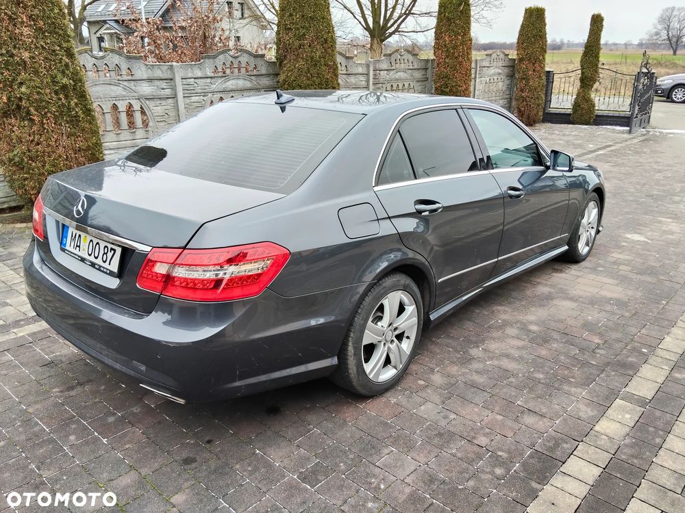 Mercedes-Benz Klasa E 350 CDI DPF 4Matic BlueEFFICIENCY 7G-TRONIC Avantgarde - 5